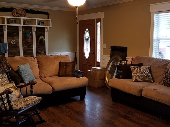 5th image of 914 Spanish Ln