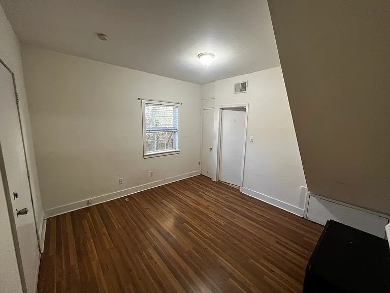 Downstairs bedroom 1