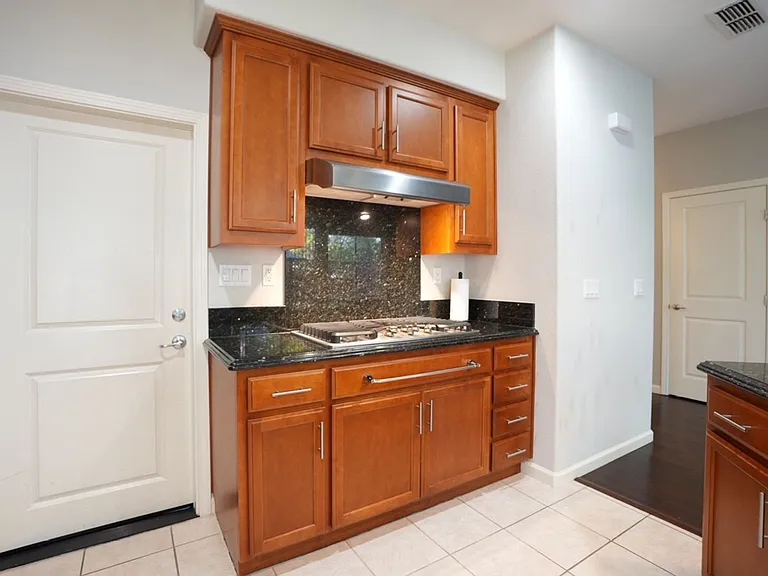 940 Chelebrooke Ct — Photo 15