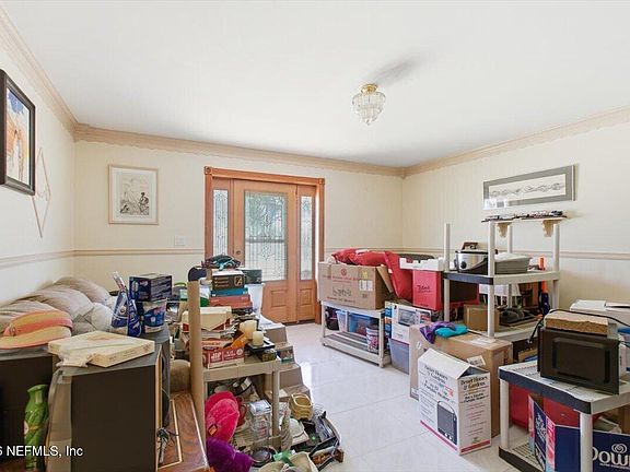 3rd image of 2029 BROOKVIEW Drive S