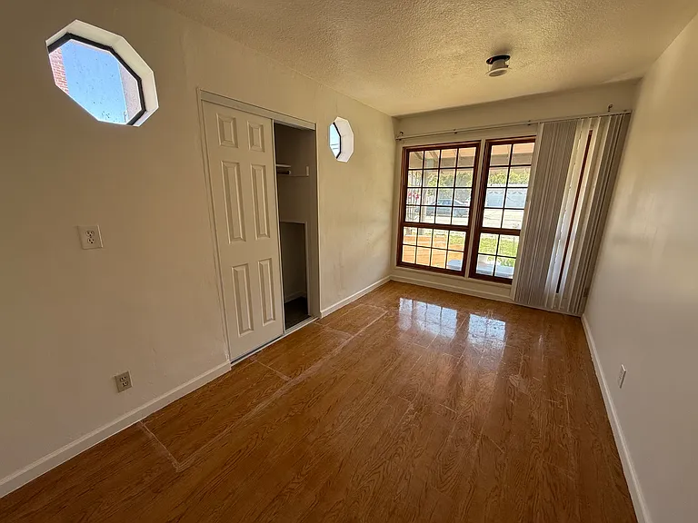 13214 Aurora Dr — Photo 13