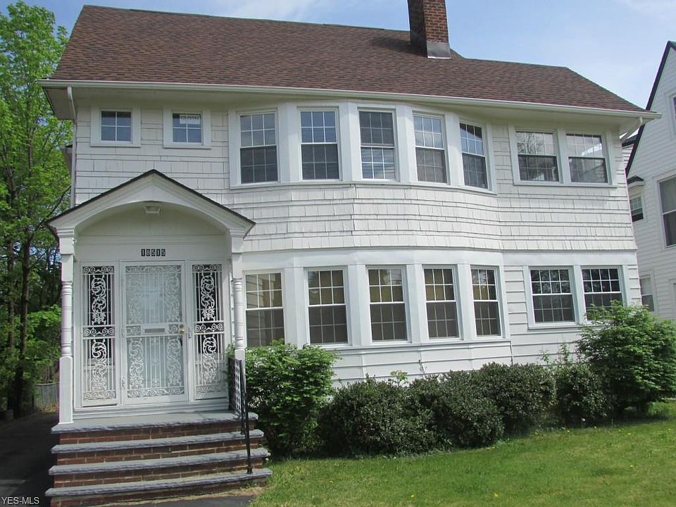 1st image of 18515 Chagrin Blvd #1