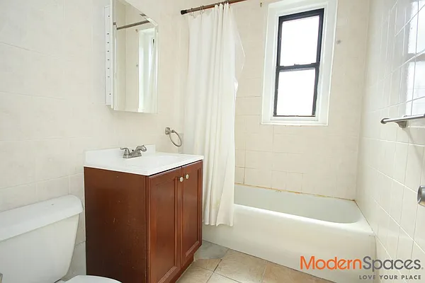 Rented by Modern Spaces | media 4