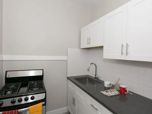 920 Leavenworth