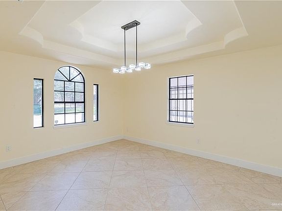 5th image of 7817 Horseshoe St