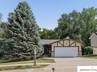 3727 Lawnwood Dr, Bellevue, NE 68123