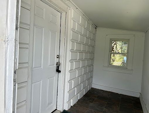 3rd image of 102 Lauren Ave