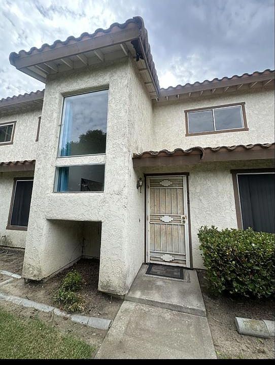 1st image of 512 E Bard Rd