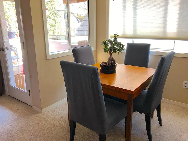 523 11th Ave E #201 — Photo 4