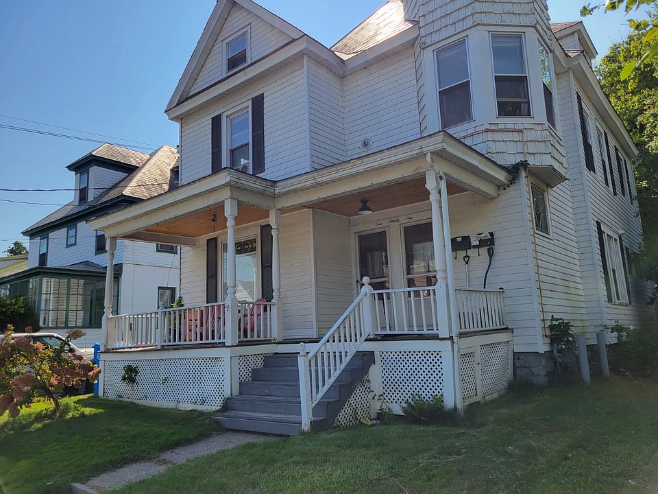 Front porch/entry.