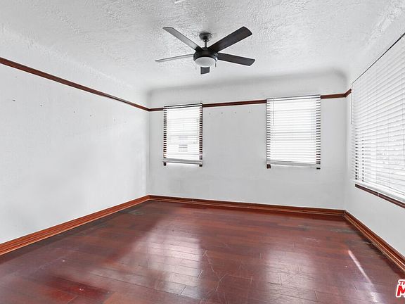 2nd image of 2021 W 65th Pl