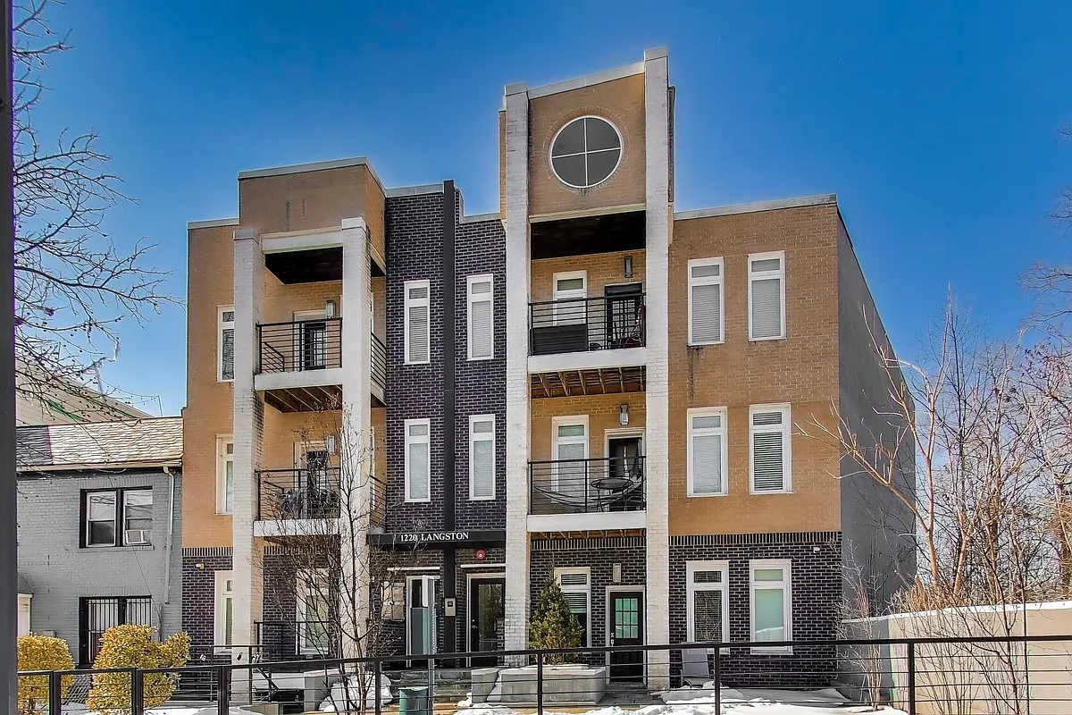 Building Photo - 1220 19th St NE