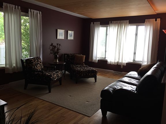 2nd image of 1218 Oakland Dr
