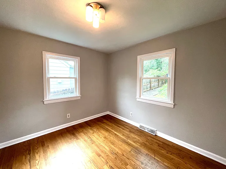 4607 Fairmont Ave — Photo 13