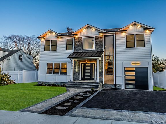 2nd image of 2570 Aster Place S