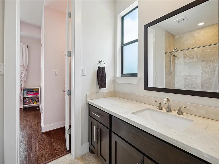 4205 Koehler St #A — Photo 18