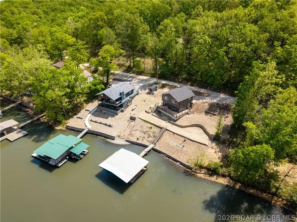 364 Relaxation Point, Camdenton, MO 65020