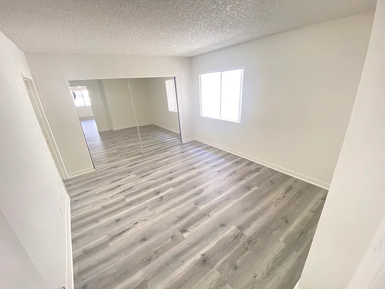 15020 Burbank Blvd #107 — Photo 5