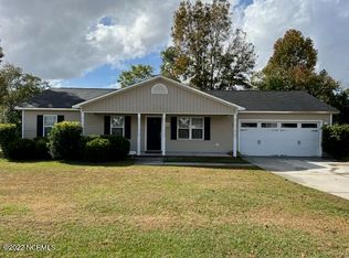 104 Eagle Ridge Dr, Beulaville, NC 28518