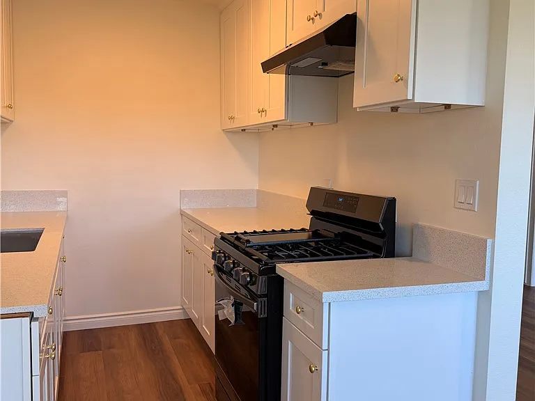 1651 Golden Gate Ave #6 — Photo 2