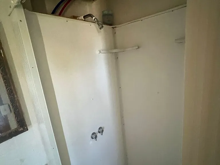 305 E Maple St — Photo 15