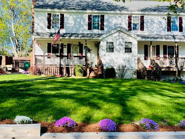 23 Elm St Unit 23, Uxbridge, MA 01569