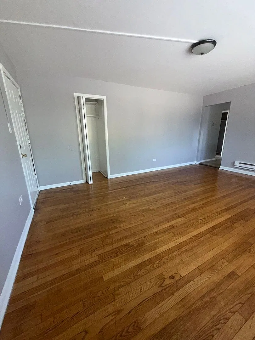 7201 S Western — Photo 3
