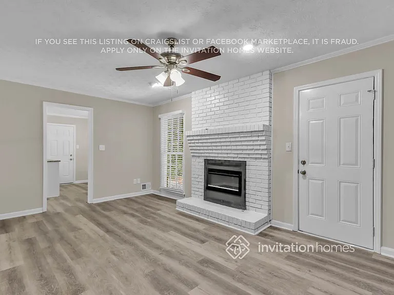 460 Glendale Ct — Photo 5