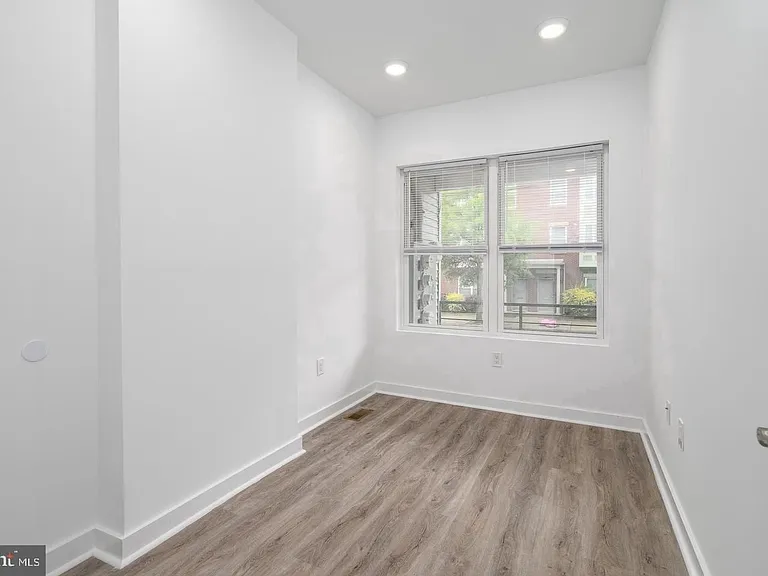 3424 Wallace St #1 — Photo 12