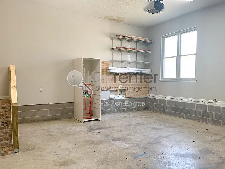 7716 Royal Harbour Cir — Photo 42