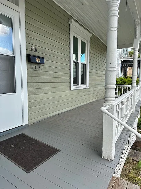 417 Main St