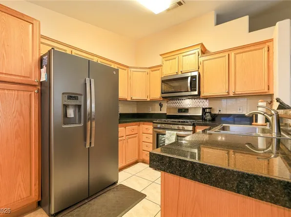 2110 Los Feliz St Unit 2064, Sunrise Manor Town, NV 89156