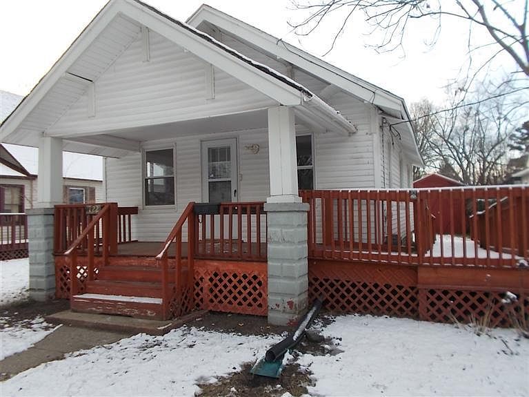 1st image of 722 Broadway Ave