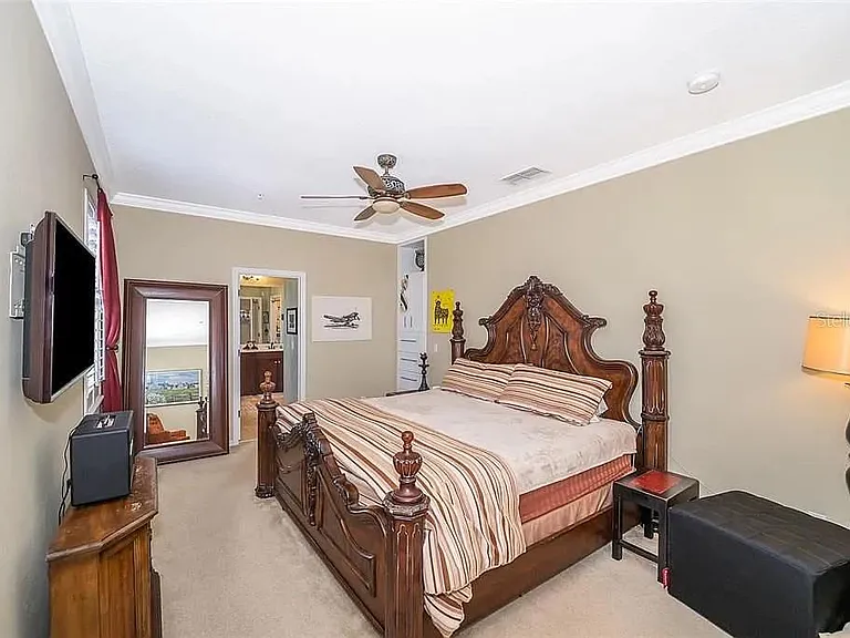 5310 Horton Ln — Photo 18