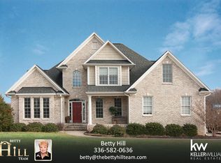 5225 Autumn Harvest Ct, Kernersville, NC 27284