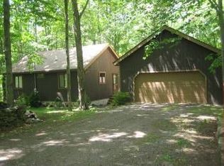 203 Lake Rd, Lake Ariel, PA 18436