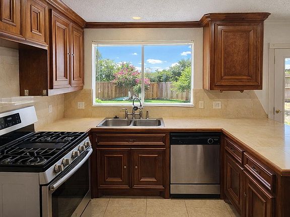 5th image of 13303 Bridgepath Ct