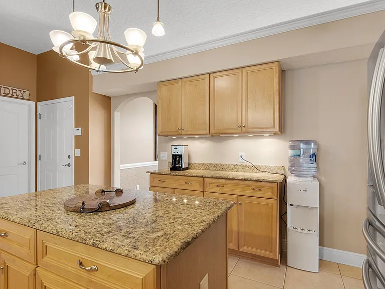 395 Camden Pass Ln — Photo 40