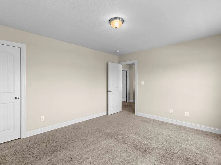 215 Old Field School Ln — Photo 28