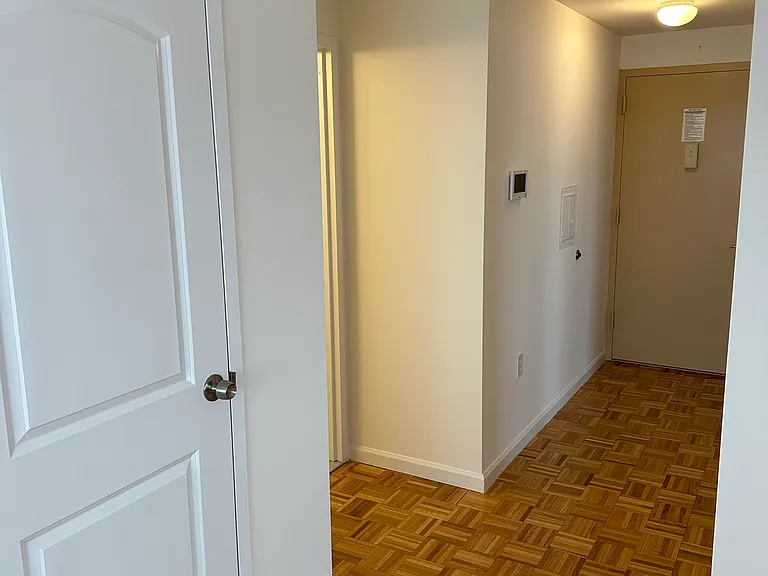 21-10 31st Ave #12 — Photo 4