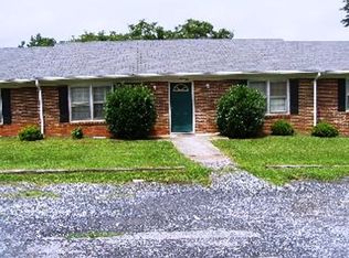 19648 Leesville Rd APT 8, Lynchburg, VA 24502