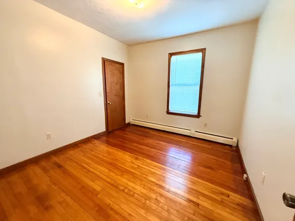 132 Coburn Ave, Worcester, MA