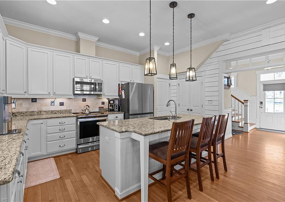 1st image of 1844 Rockwood Dr