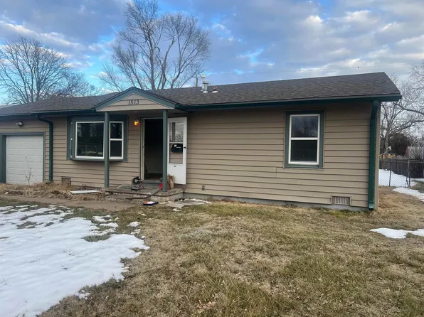 1513 Oak St, Salina, KS 67401