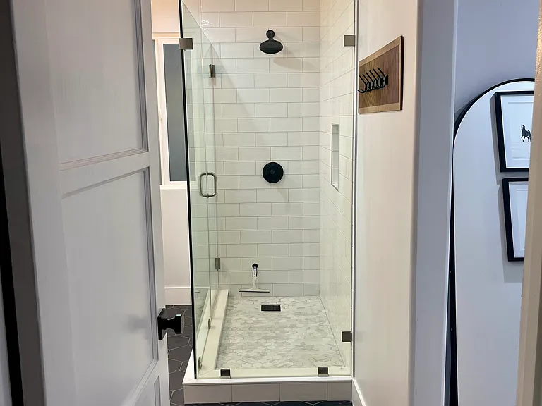 571 Park Dr — Photo 12