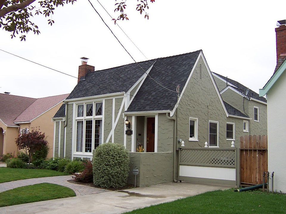 565 Superior Avenue