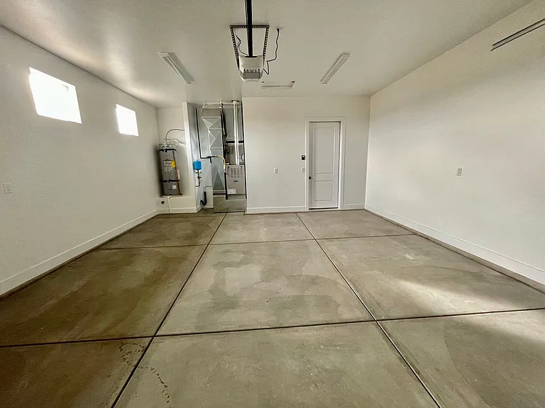 2818 E Church Oak Dr — Photo 17