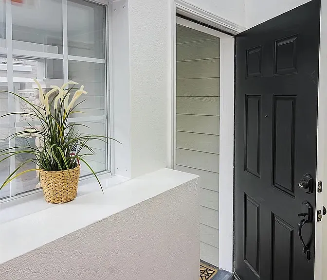 601 Destiny Ln — Photo 16
