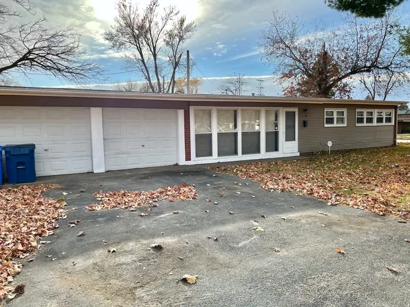 6700 Saint Olaf Dr, Saint Louis, MO 63134