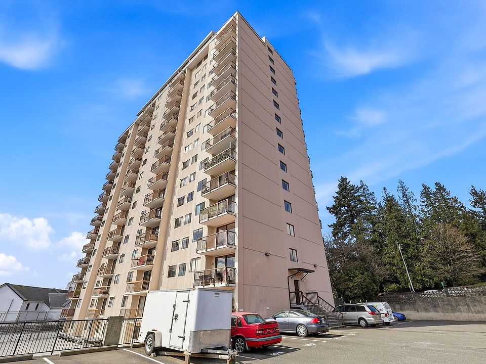 1st image of 320 Royal Ave #405
